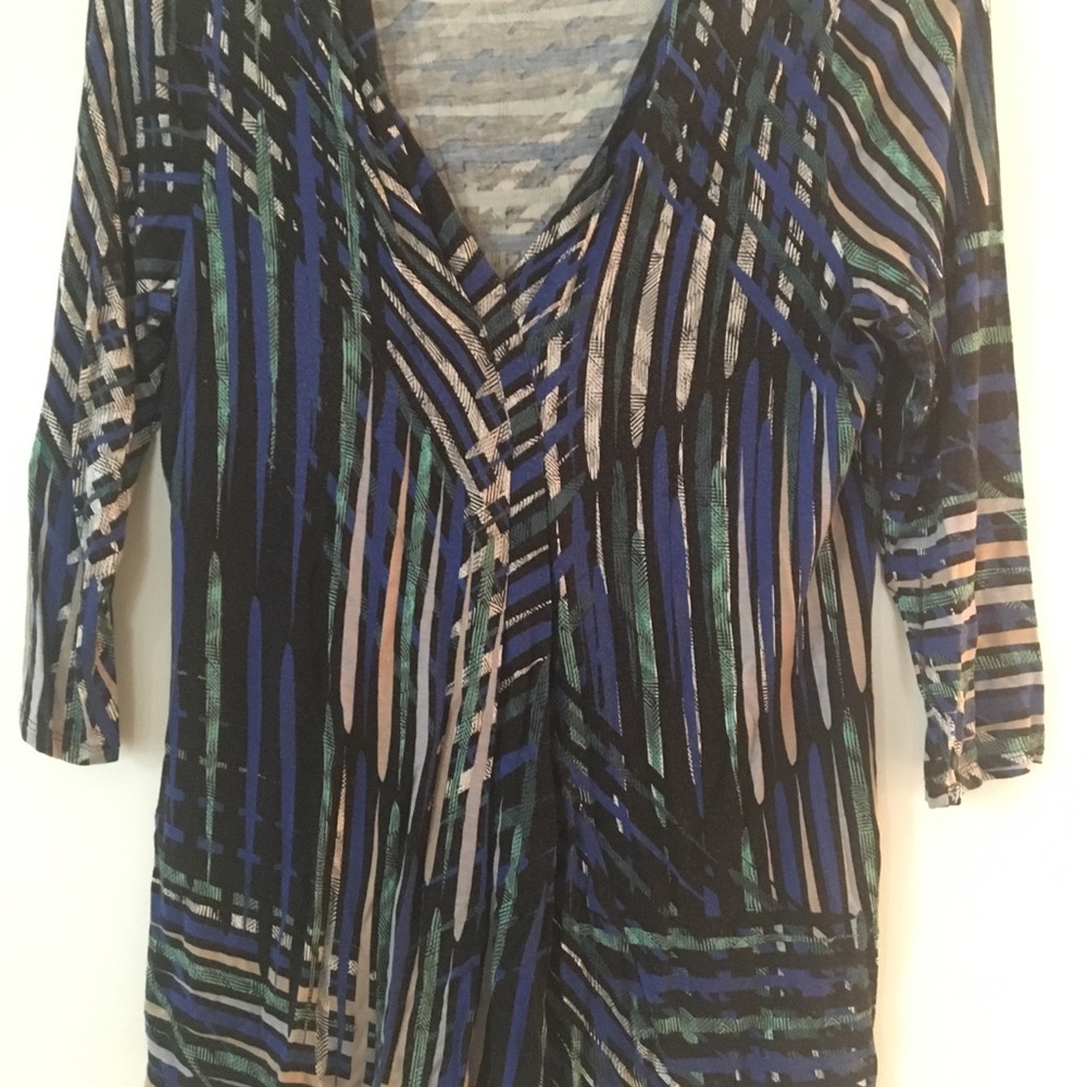 Dana Buchman stylish colorful design top